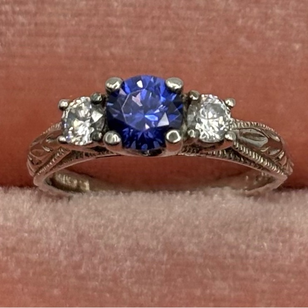 Vintage Absolute tanzanite CZ Antique-Style Sterling Silver Three Stone Ring 7